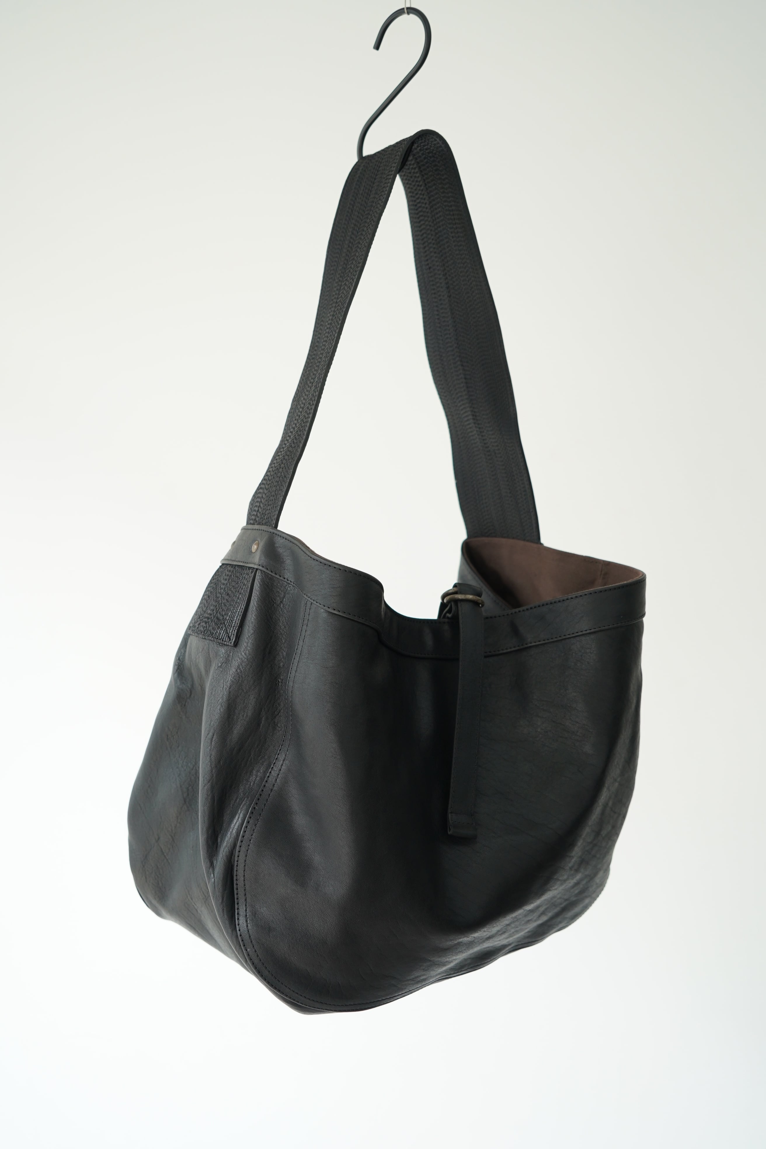 T.T / LOT.004 NEWSBOY BAG(BLACK) | LiNN