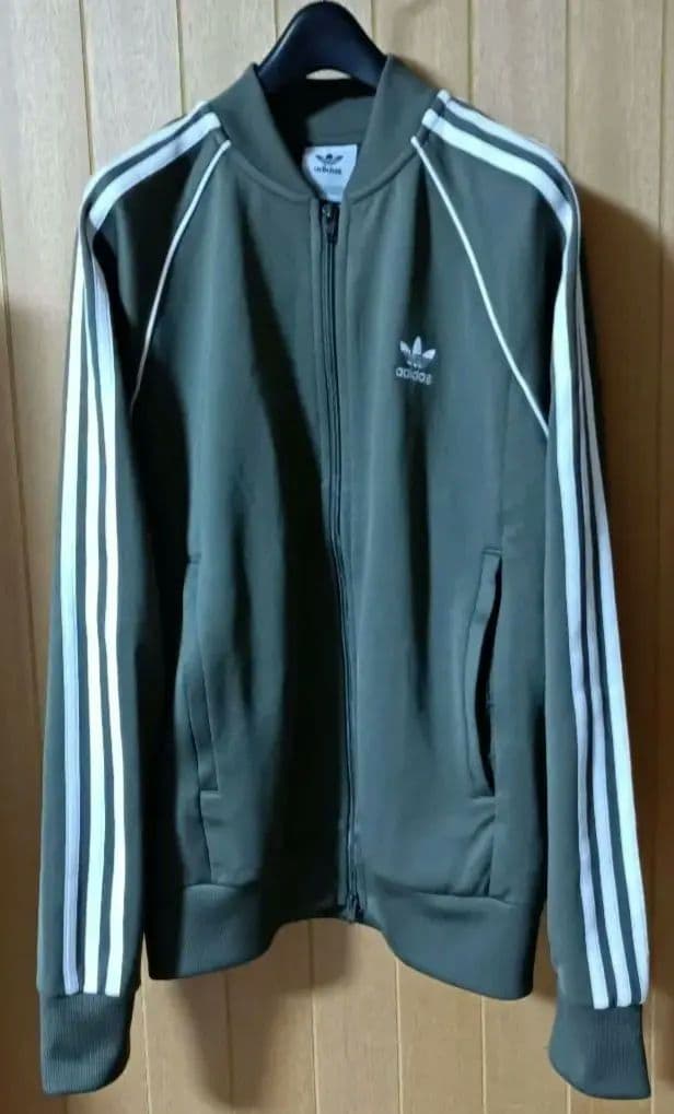 アディダスオリジナルス スーパースタートラックジャケット トップ カーキ 美品 楽天市場】アディダス adidas ジャージ スーパー スター トラック