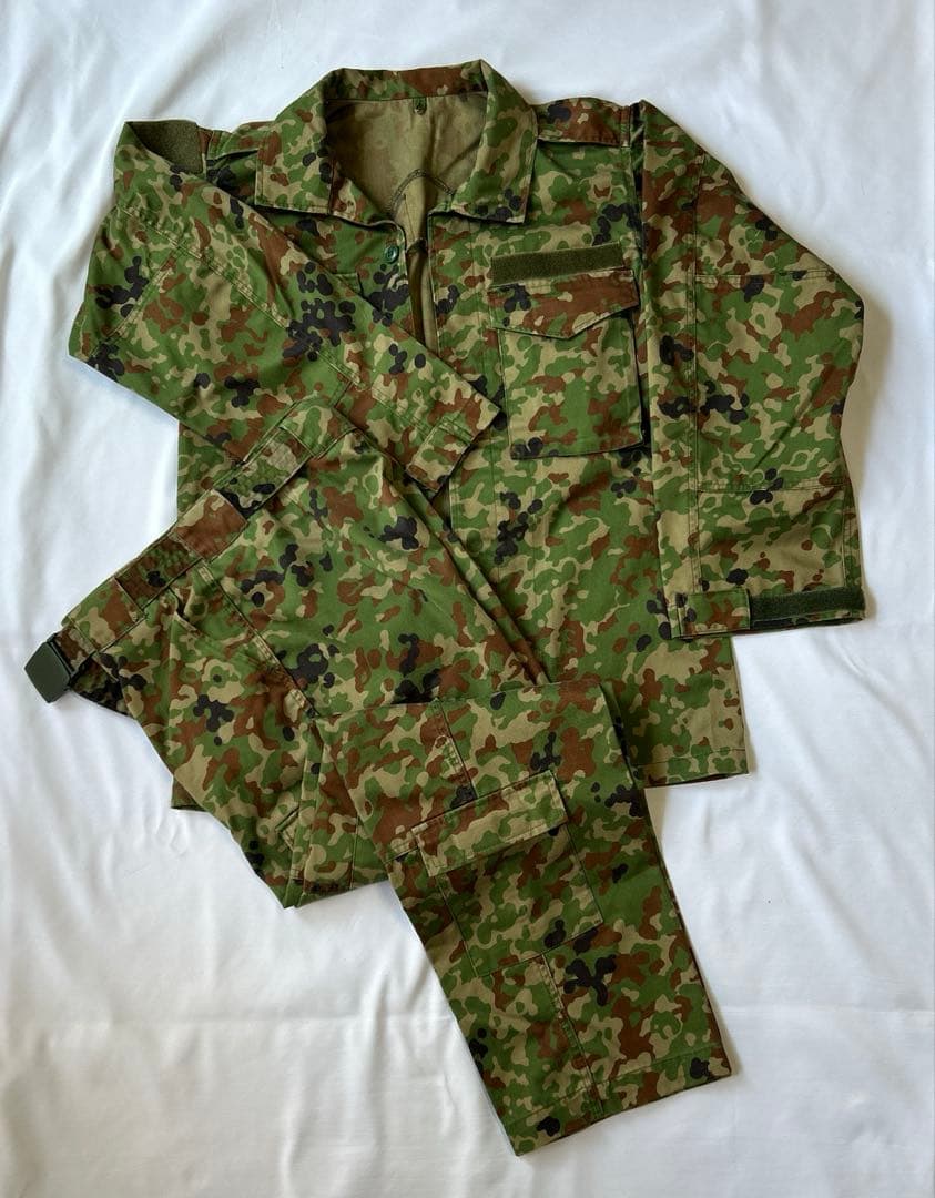 陸自迷彩戦闘服 長袖 上下セット(レプリカ) 5A 陸上自衛隊 迷彩服（戦闘服）上下セット レプリカ 未使用 サイズ5A
